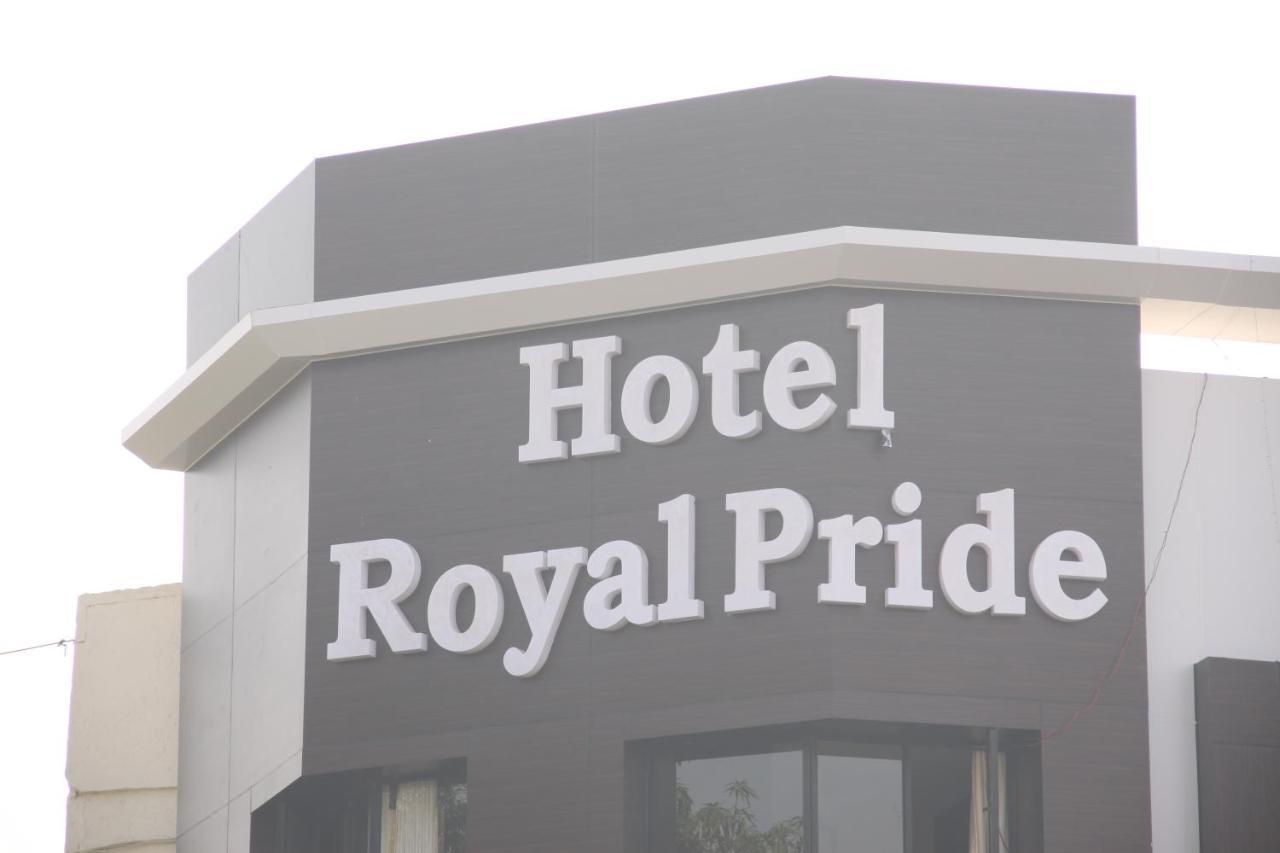 Hotel Royal Pride Ahmedabad Ngoại thất bức ảnh